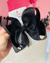 Load image into Gallery viewer, Black dazzle bow
